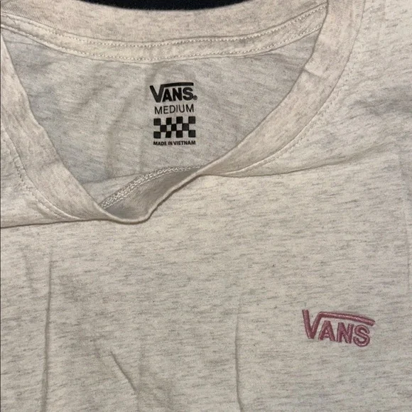 Vans Women’s Heather Cream Cropped Long Sleeve Tee with Pink Logo - Picture 2 of 3